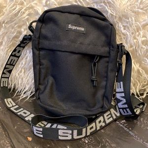 black crossbody supreme bag